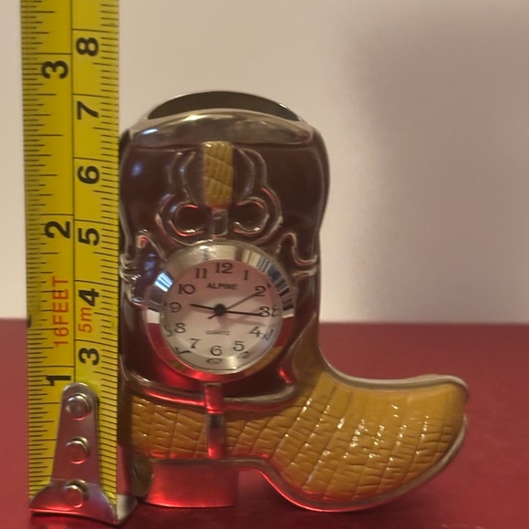 Small Boot Clock. Alpine. Quartz - Picture 4 of 11